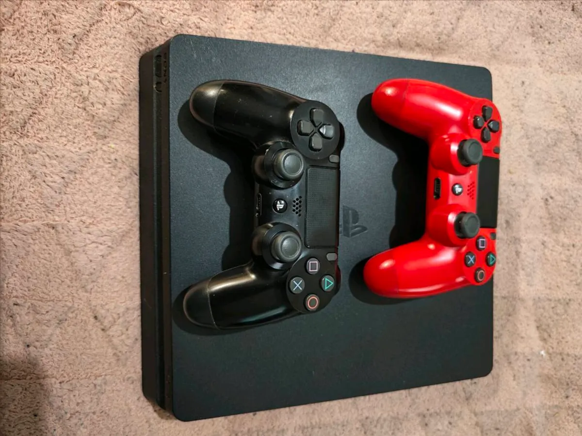 Ps 4 slim - Image 3