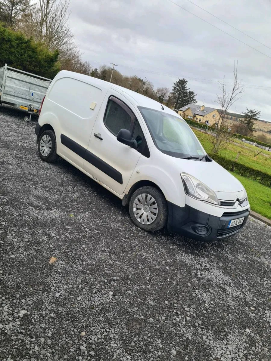 Berlingo 850 professional - Image 1