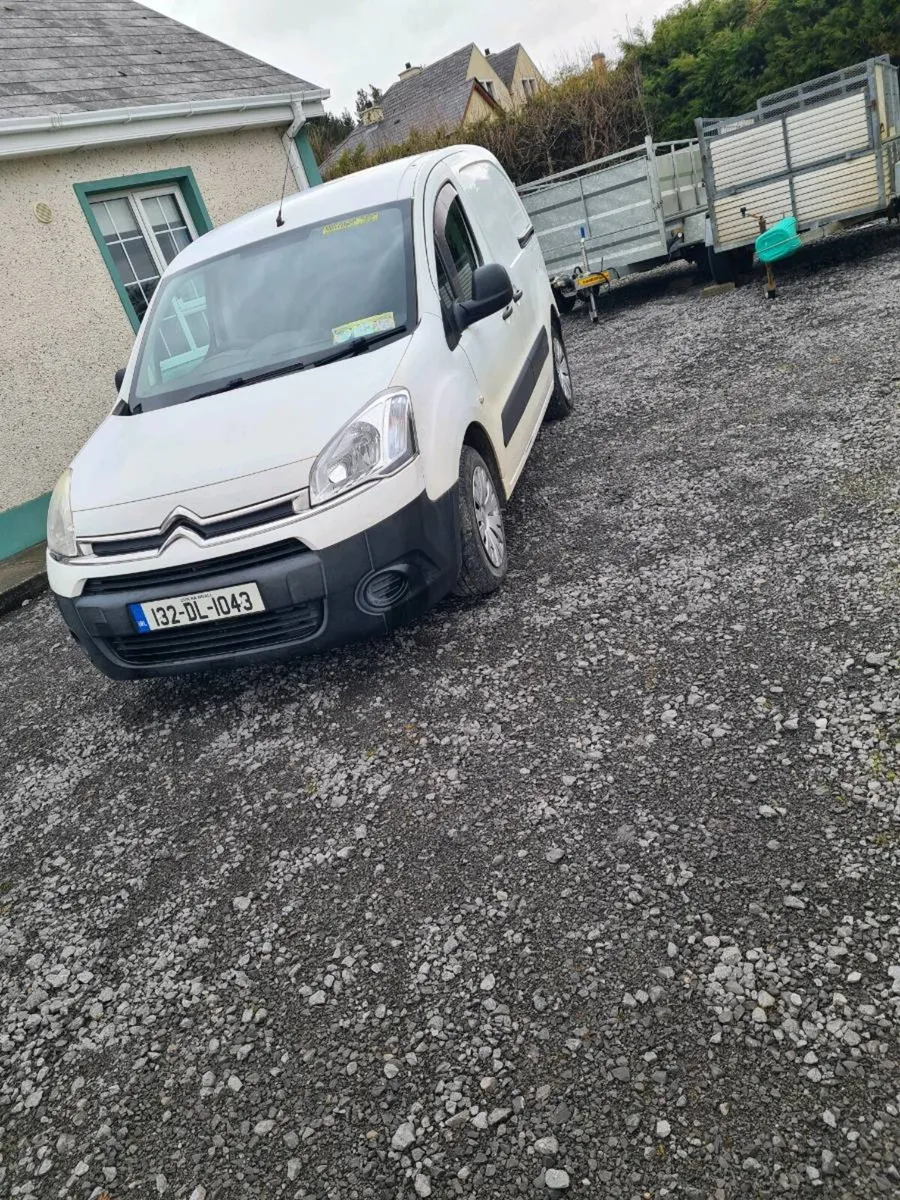 Berlingo 850 professional - Image 2