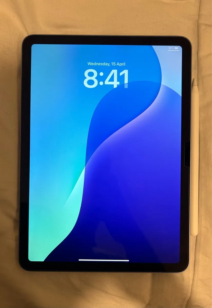 iPad Air M2 (11-inch) 128 GB - Like New - Image 3