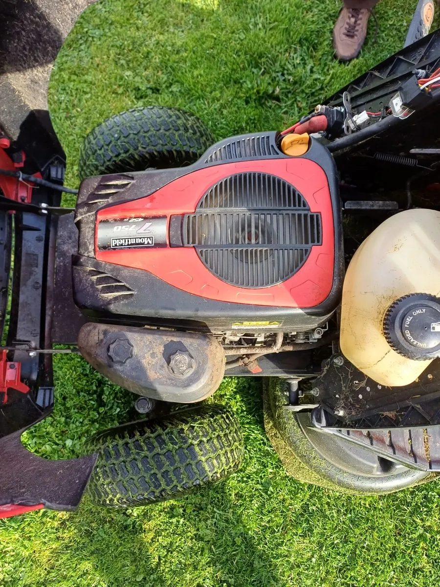 Ride on lawnmower - Image 3