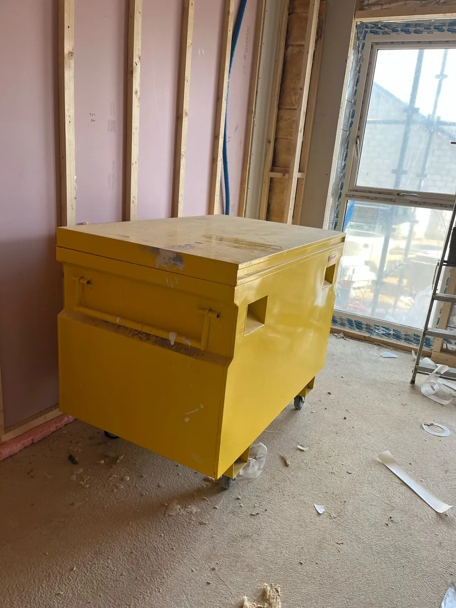 Construction items - Image 2