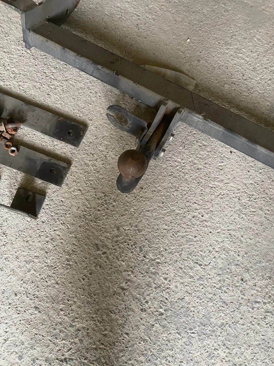 Tow bar - Image 3