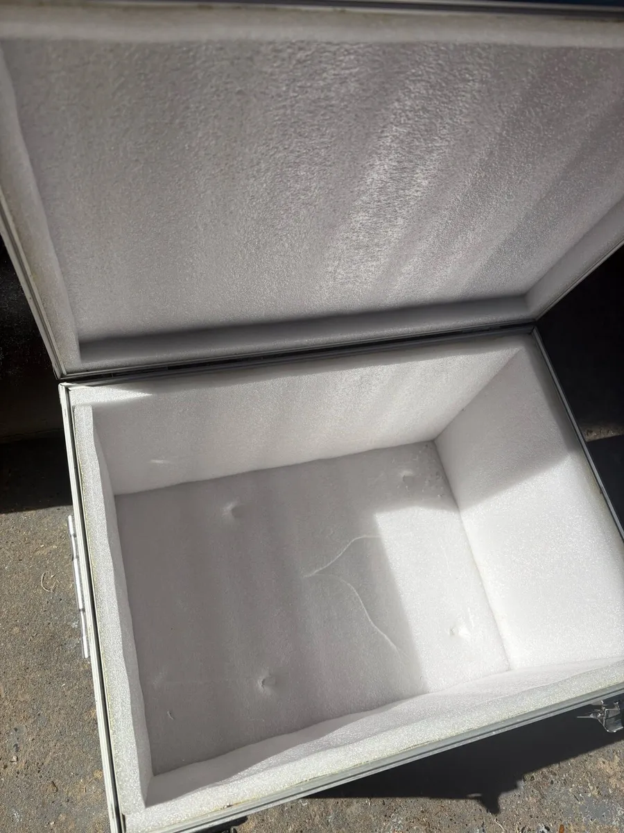 Flight Case / Storage Box with Foam - Image 4
