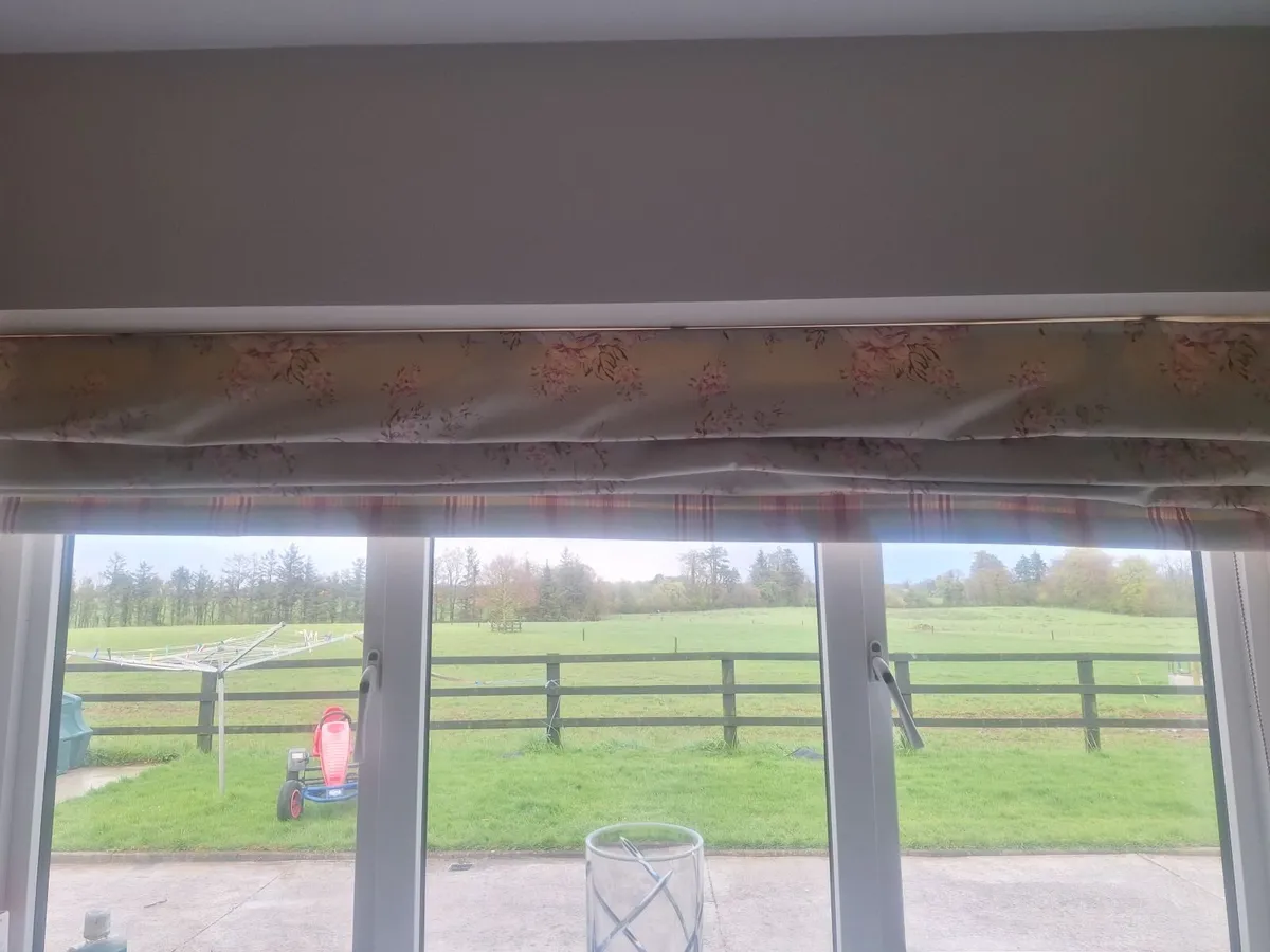 Roman Blinds & matching cushions - Image 1