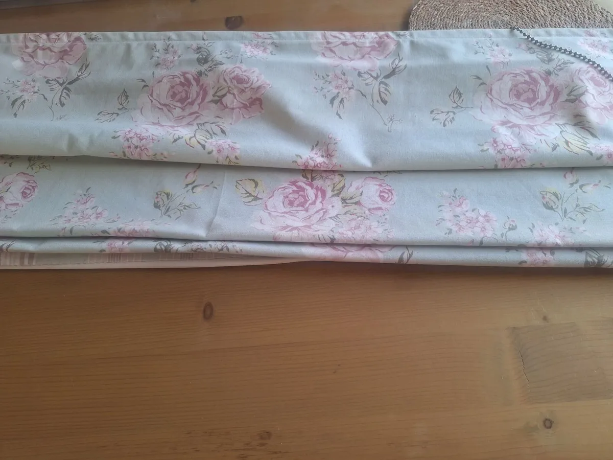 Roman Blinds & matching cushions - Image 2