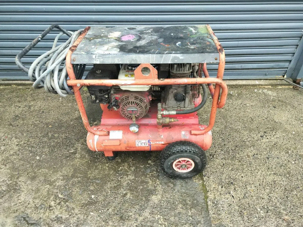 Fini Warrior MK102 Petrol Compressor - Honda GX120 - Image 1
