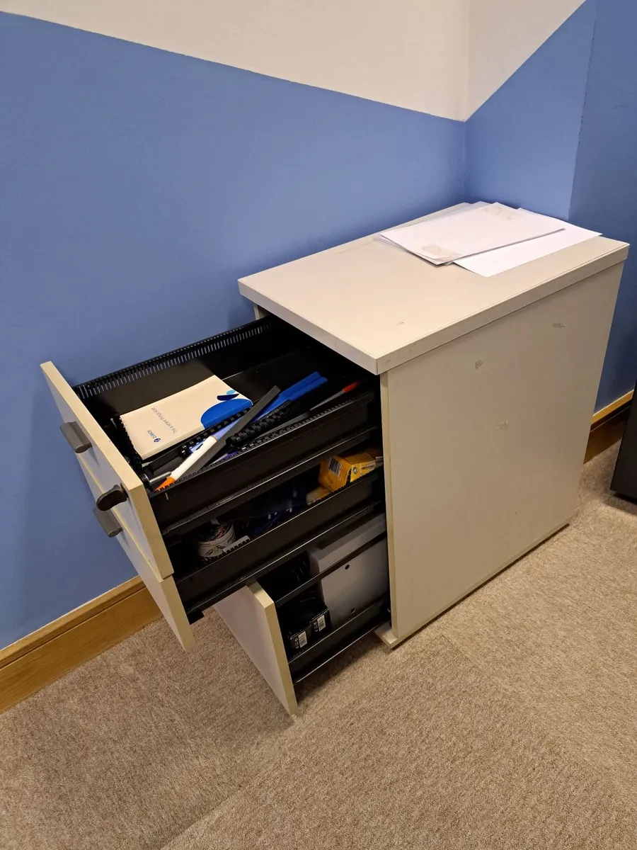 Free Office Pedestal - Image 1