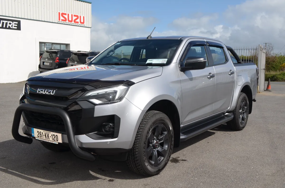 Isuzu D-Max Demo with extras - Image 3