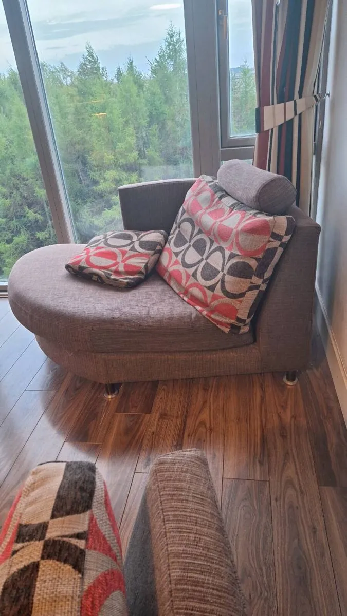 3 Seater Designer Sofa; FAMA - Image 4