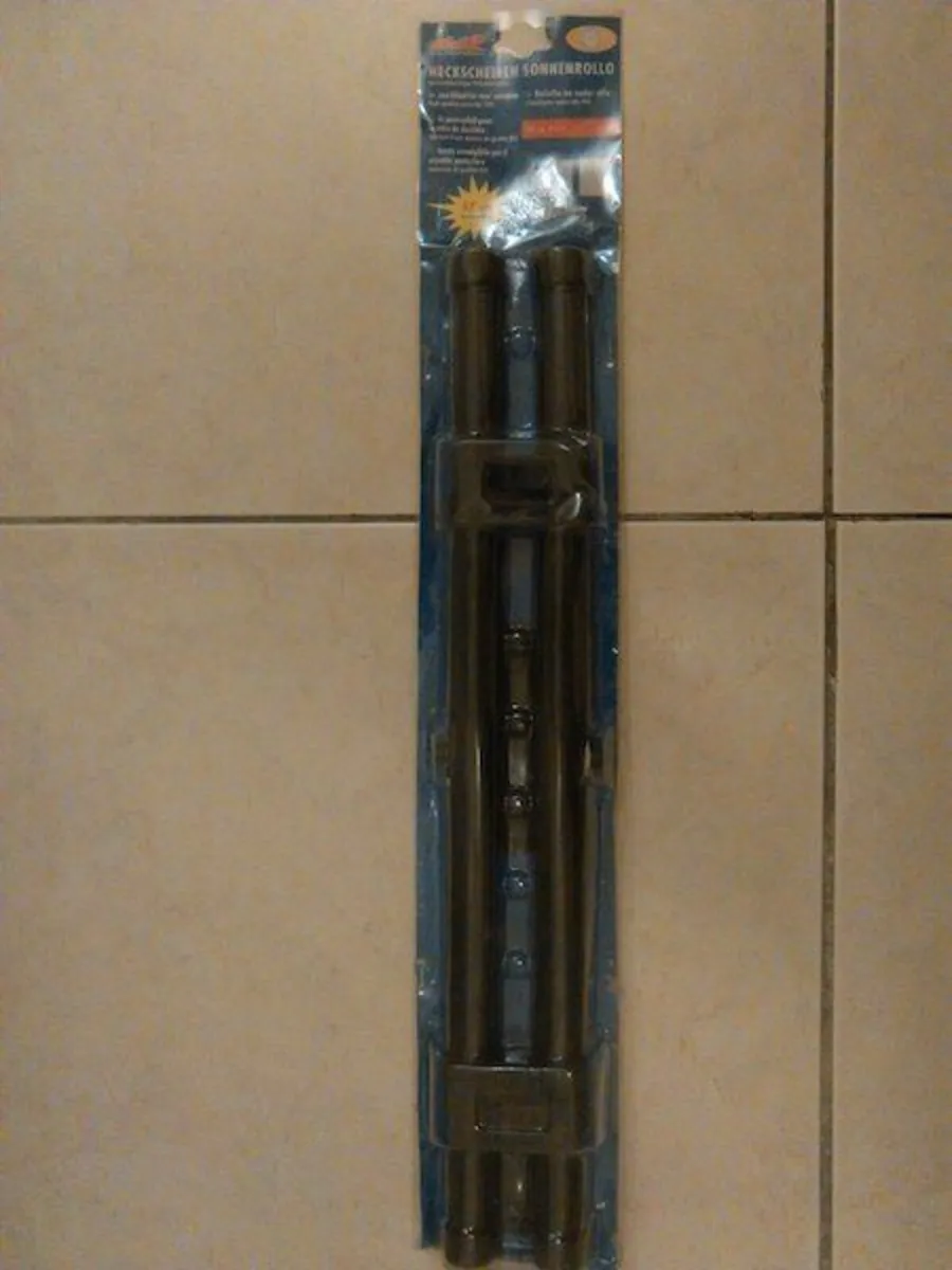 Sun blind car rear window baby seated back-to-fron - Image 2