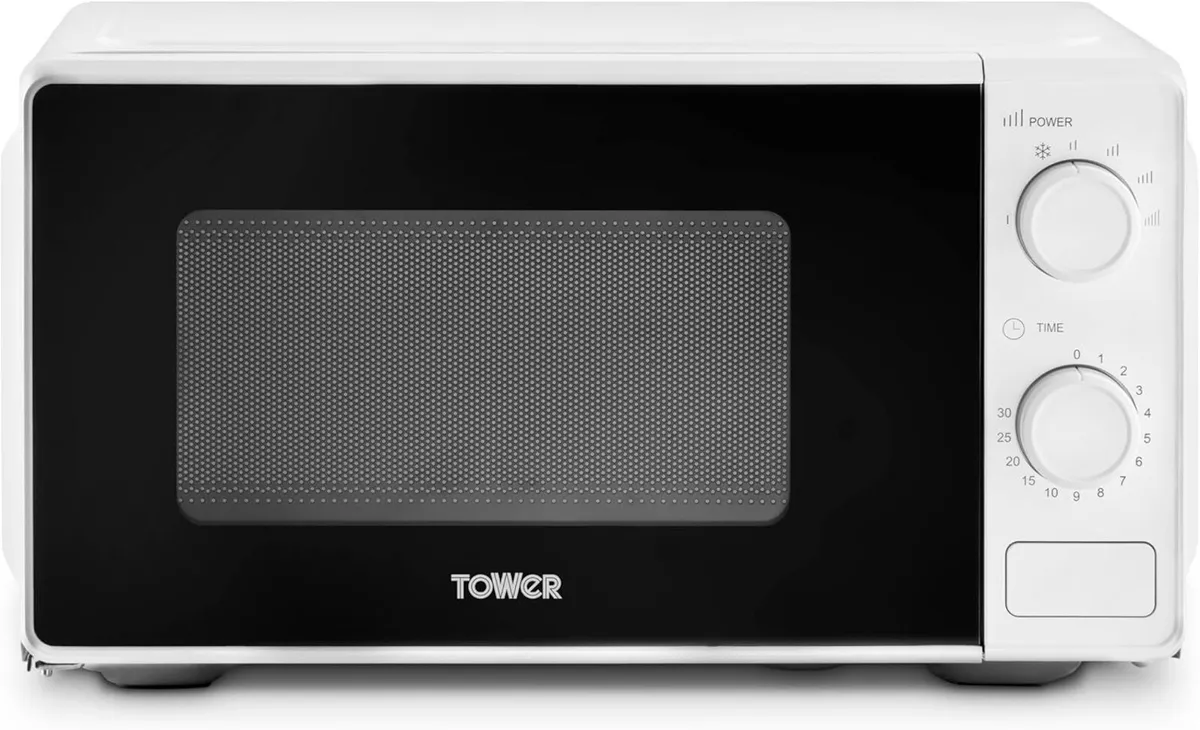 Manual 20 Litre 800W Microwave with Dial Controls - Image 1