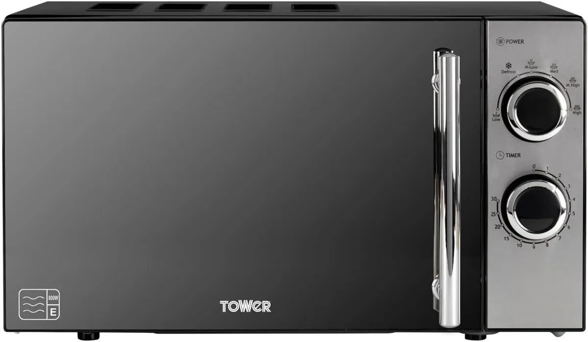 800W 20L Microwave with 5 Power Levels and a 30 - Image 1