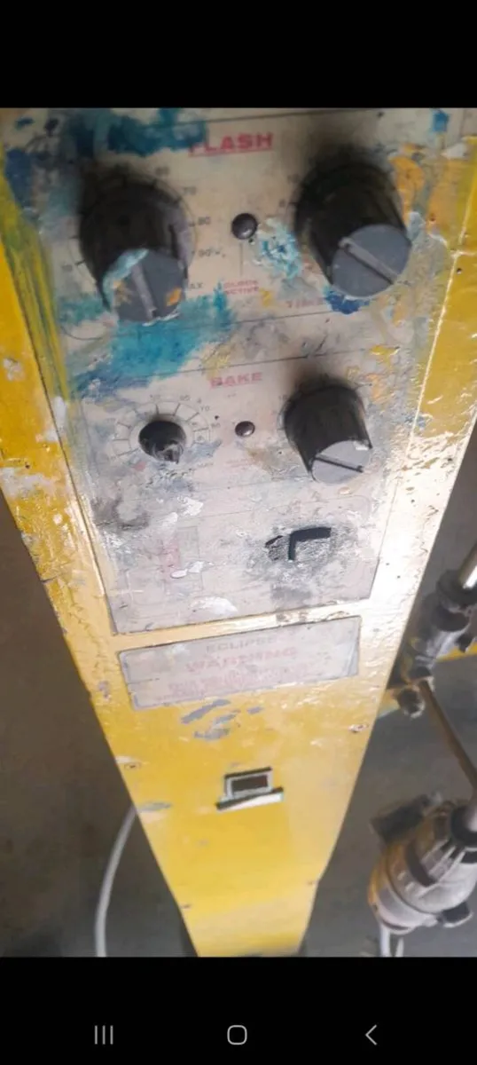 FLORESCENT LIGHTS - Image 3