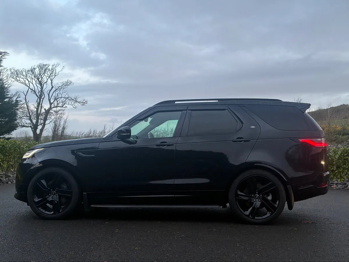 Land Rover Discovery 2025 - Image 3