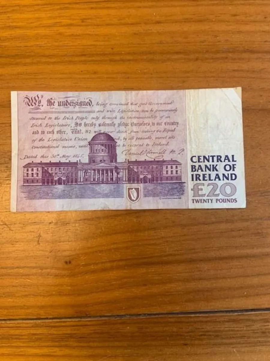 20 Pound C Series Notes - 35 Euros Each - Image 2