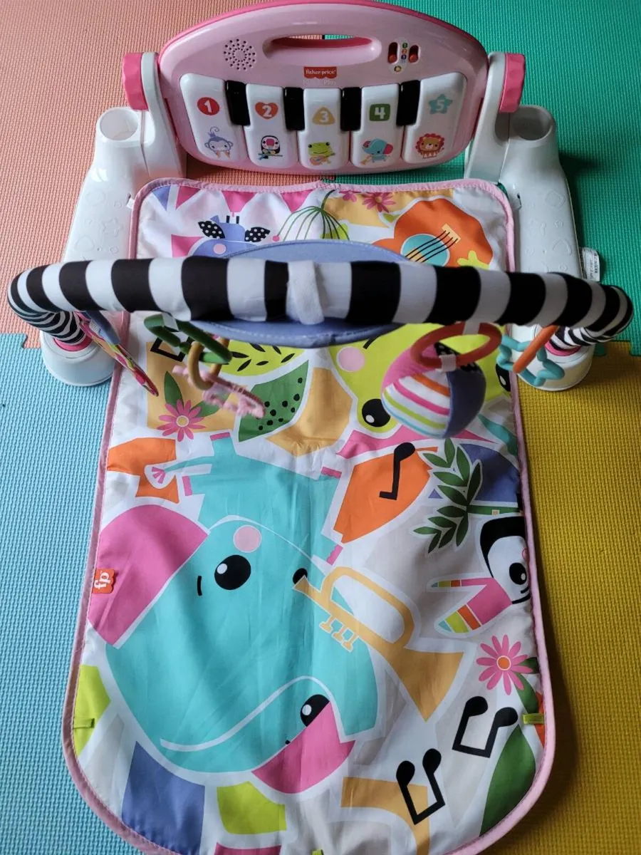 Fisher-Price Glow and Grow Kick & Play Piano Baby - Image 1