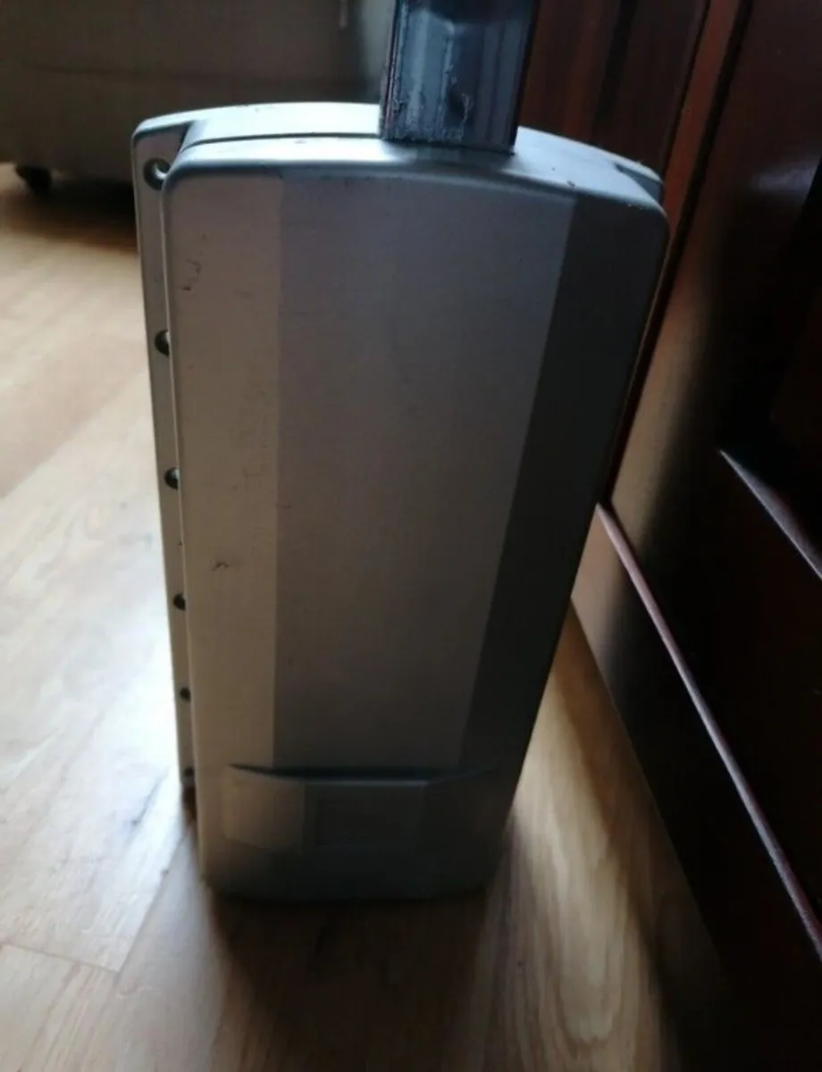 Pull Down Clothes Rail - Image 2