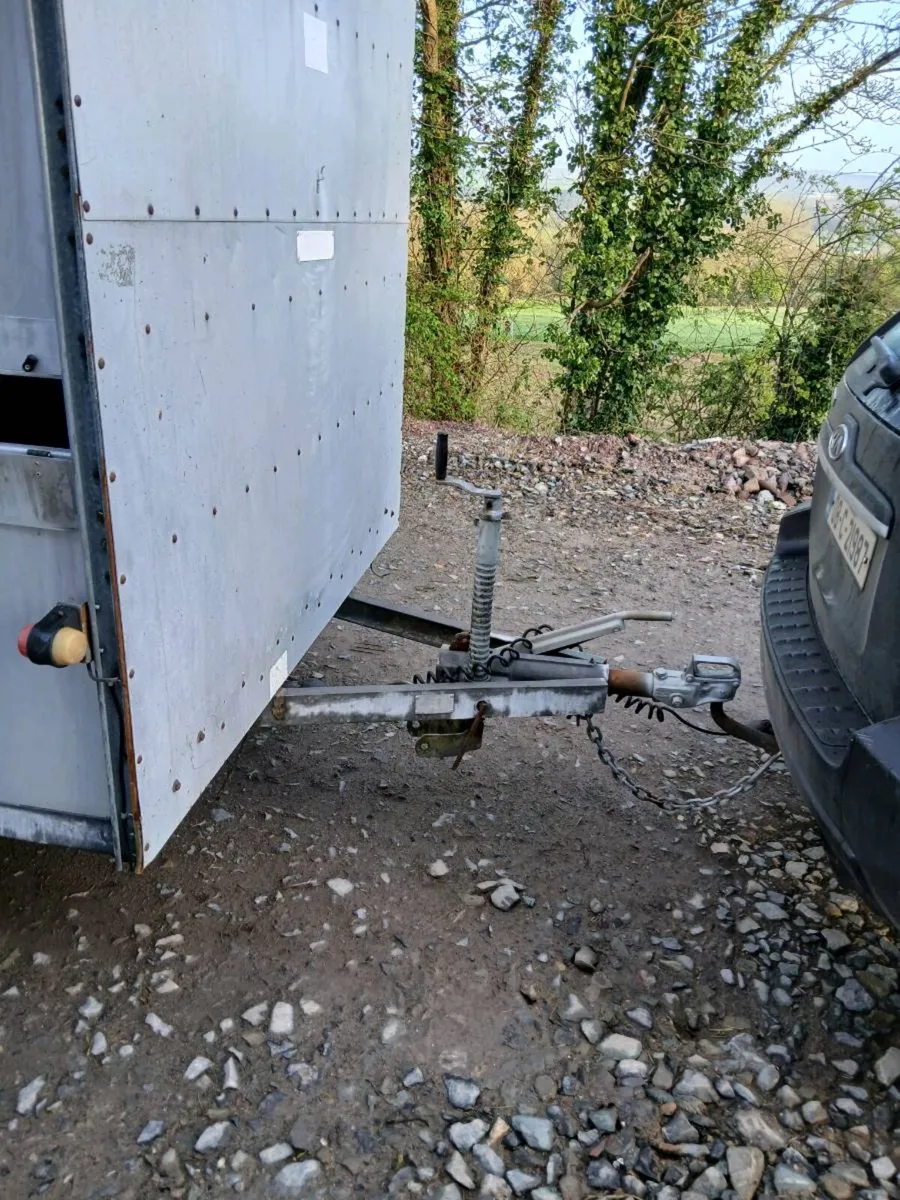 12ft x 6ft  Ifor Williams cattle trailer - Image 2