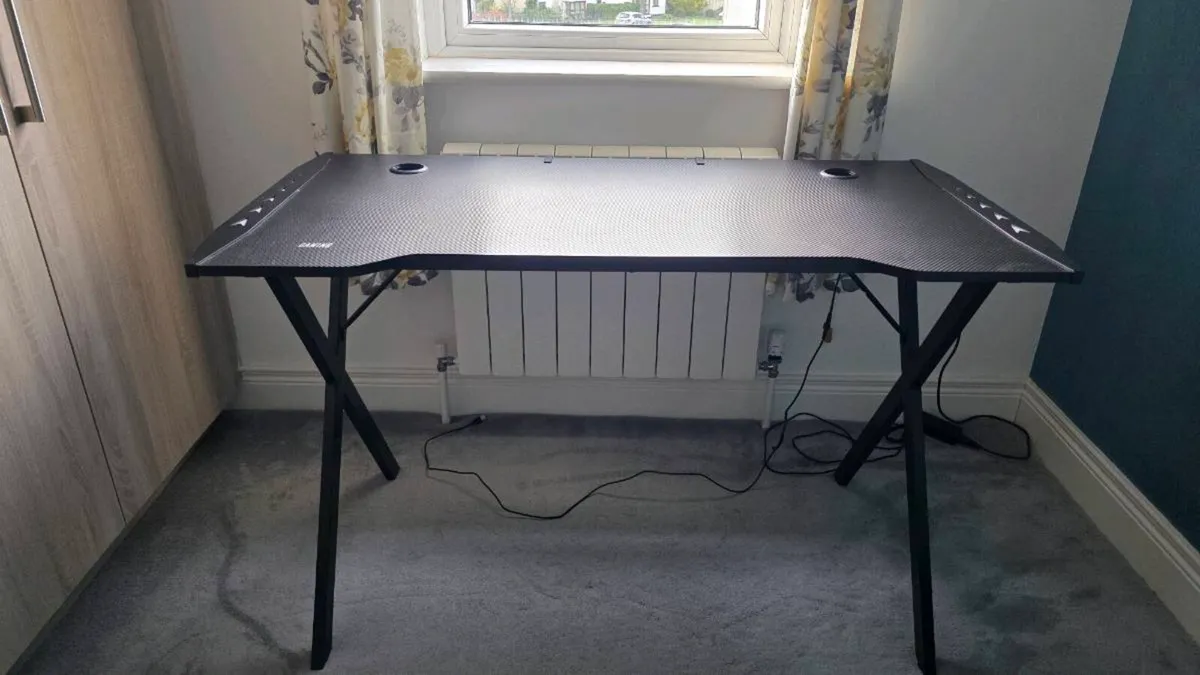 Gaming Desk with led lights 120*60 - Image 1