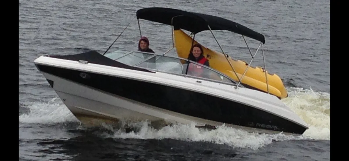 Boat regal speed boat Inc trailer - Image 3