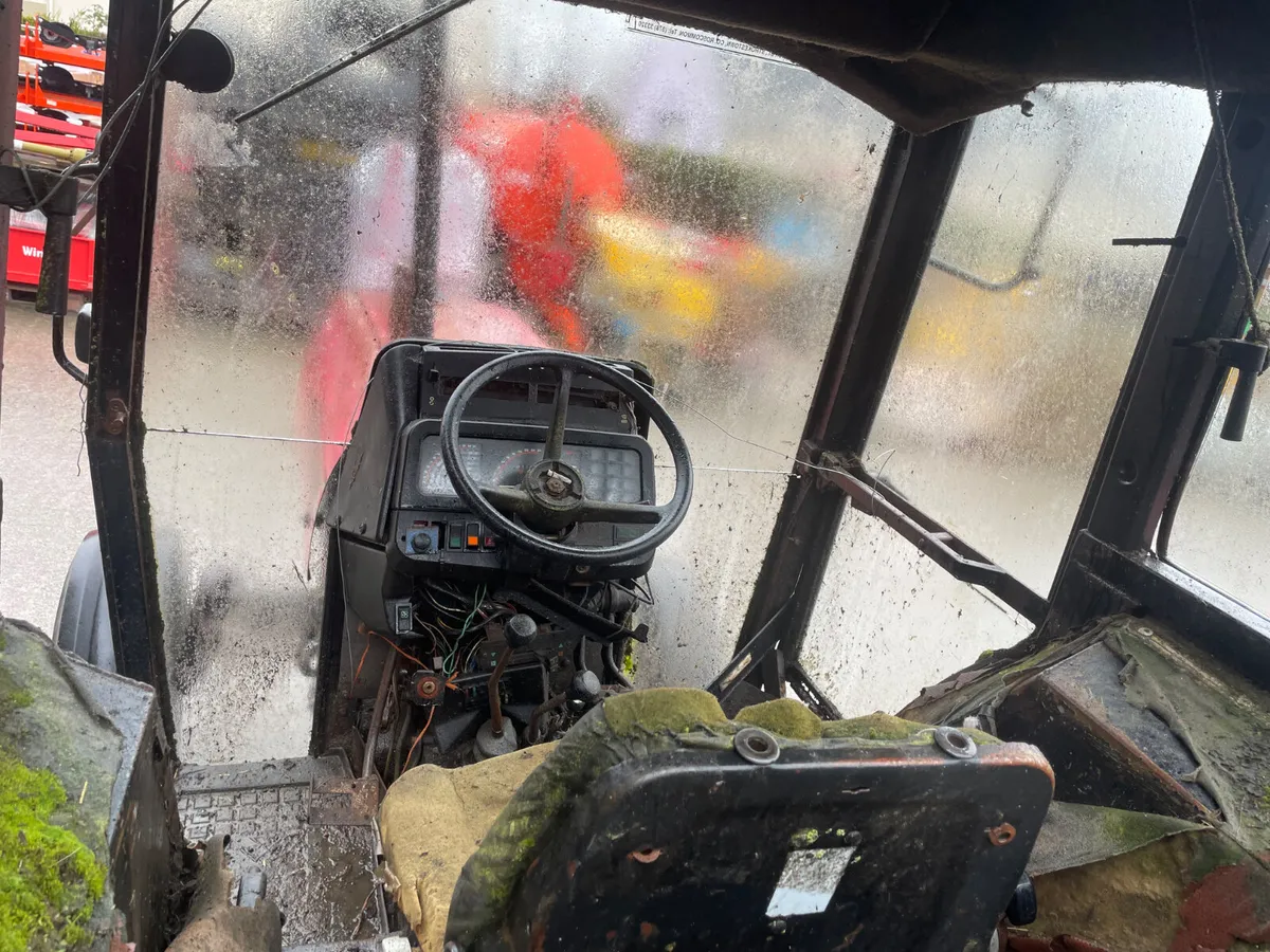 1988 Massey Ferguson 390 2wd - Image 4