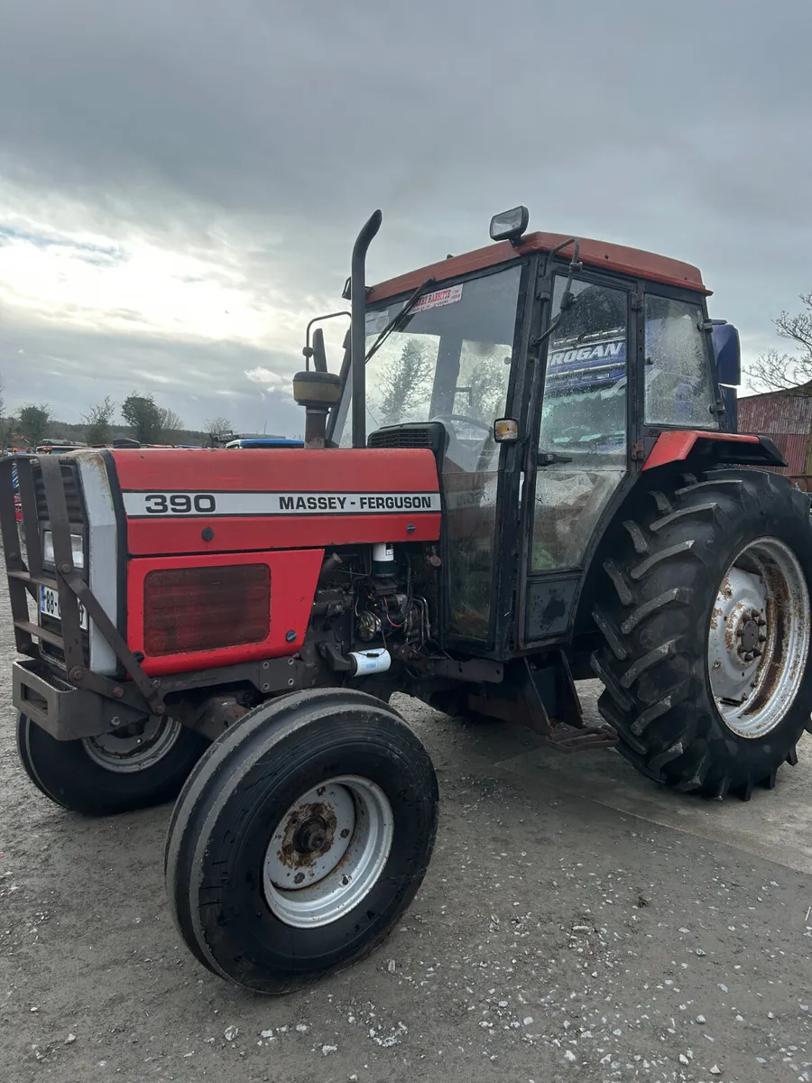 1989 Massey Ferguson 390 2wd - Image 2