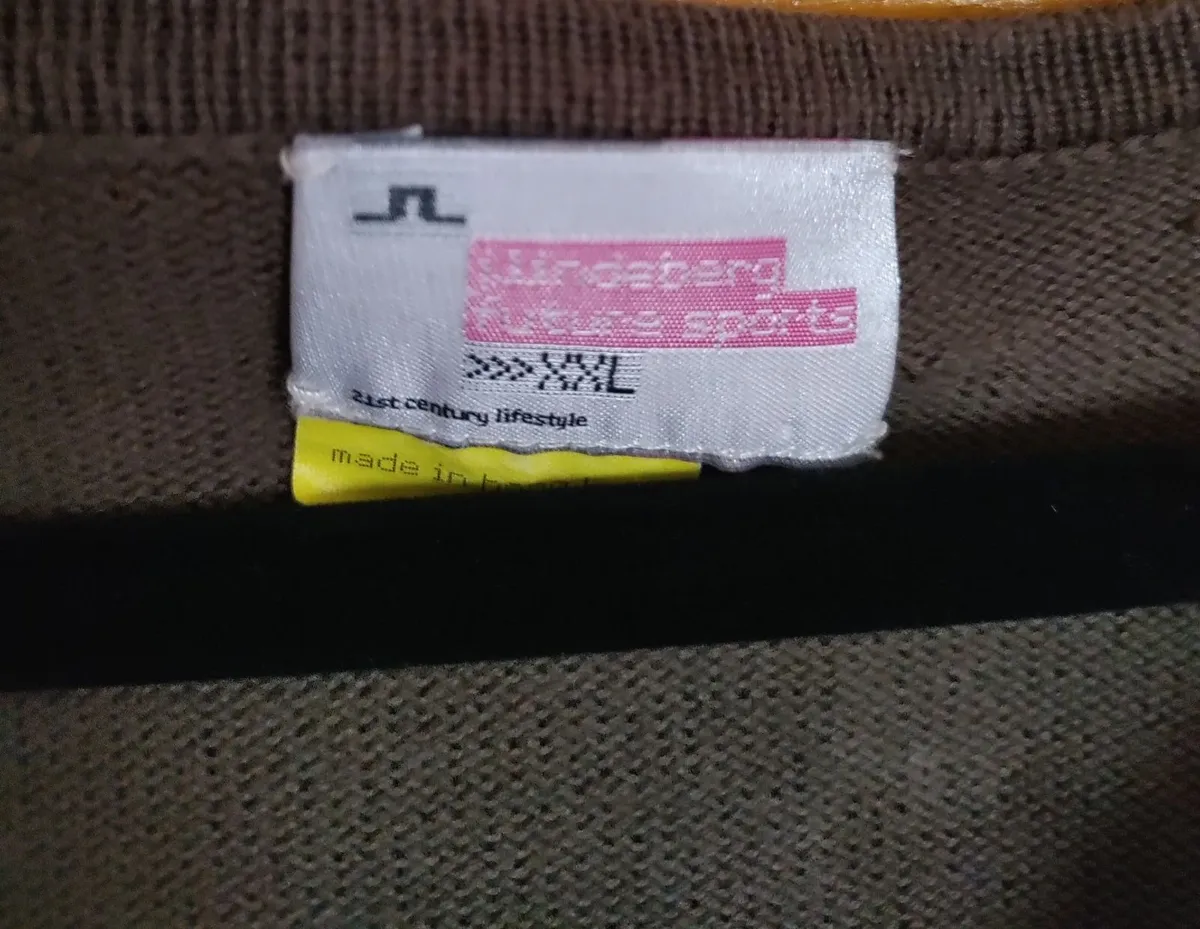 J.Lindeberg sweater xxl - Image 2