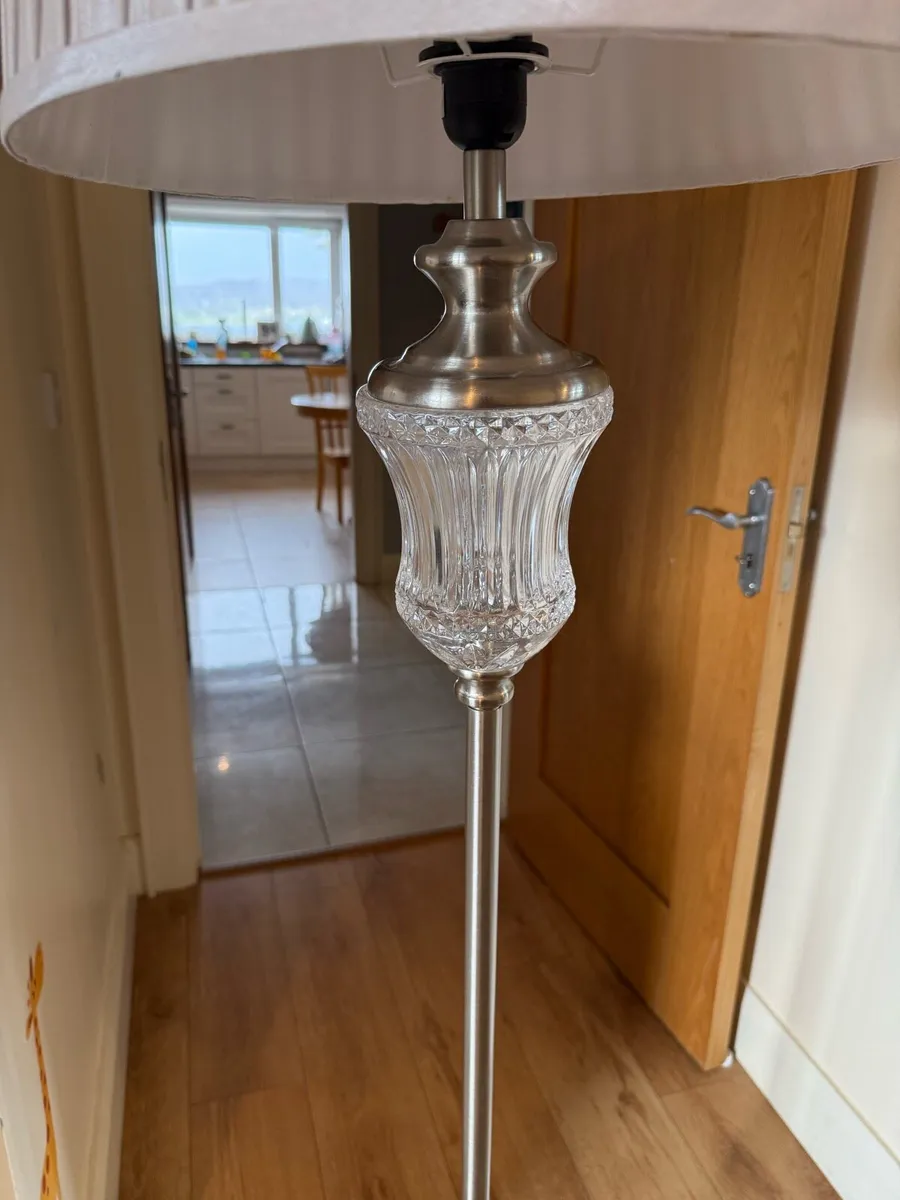 5ft standing lamp - Image 3