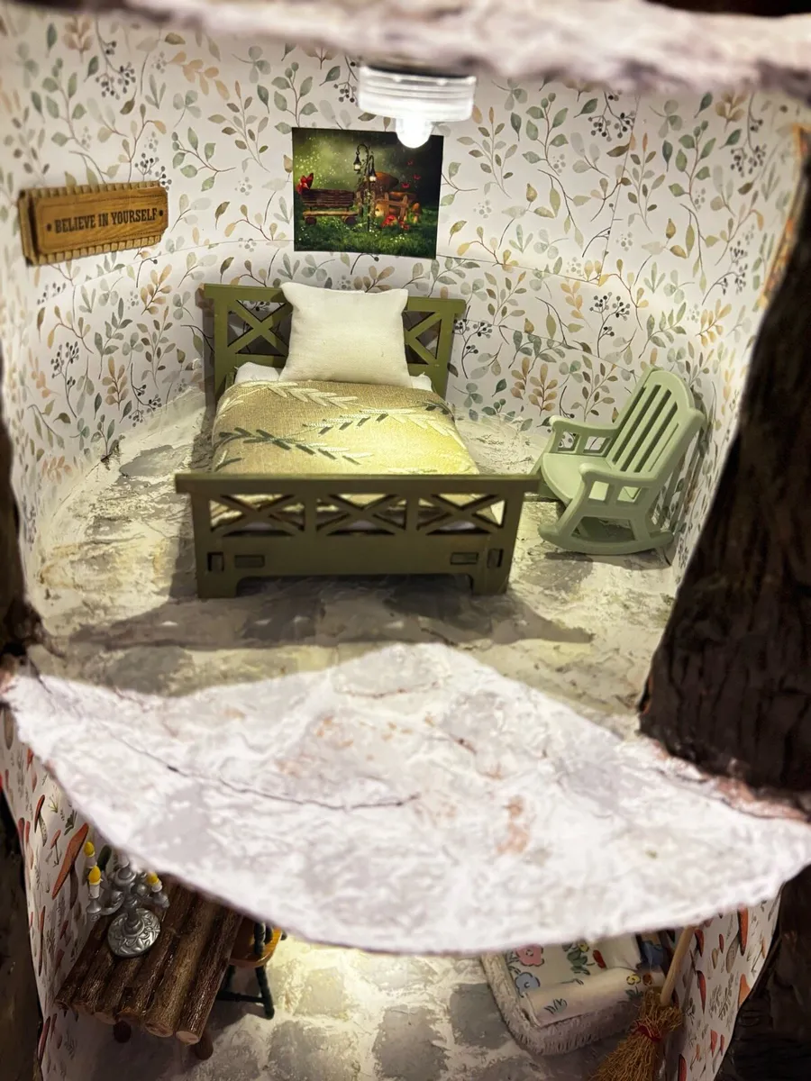 Tree stump dollhouse suitable for maileg mouse - Image 3