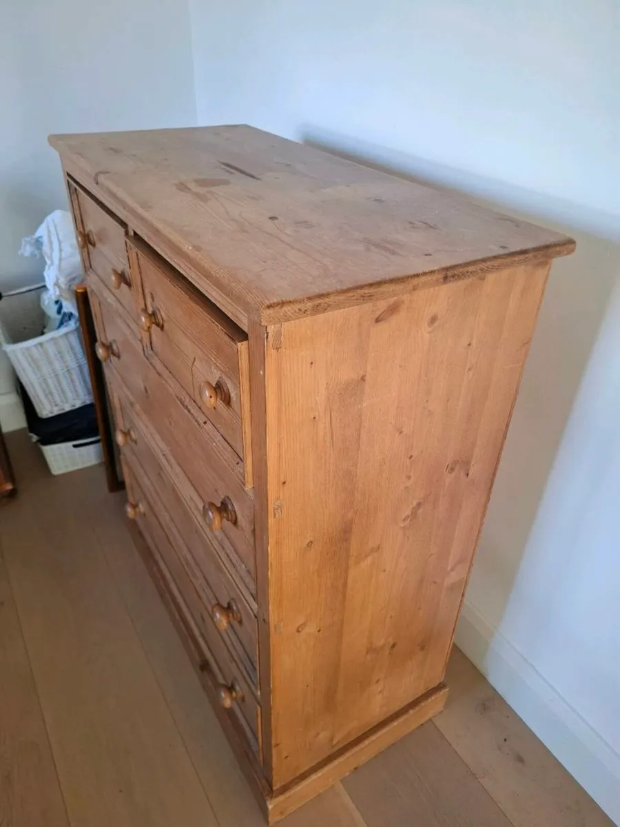 Single bed frame and furniture - Image 3