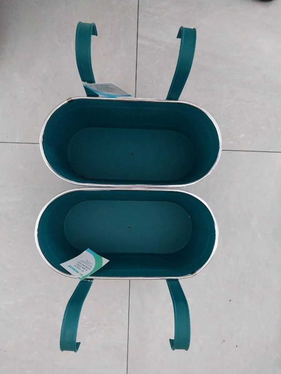 Brand new fence/balcony plant hangers - Image 3