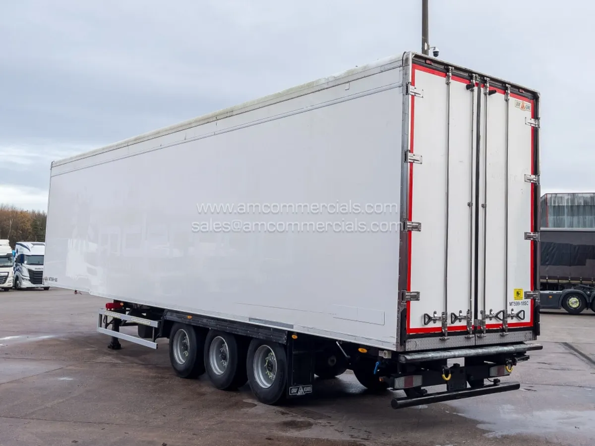 2018 GRAY & ADAMS MONO-TEMP DUPLEX FRIDGE TRAILER - Image 4