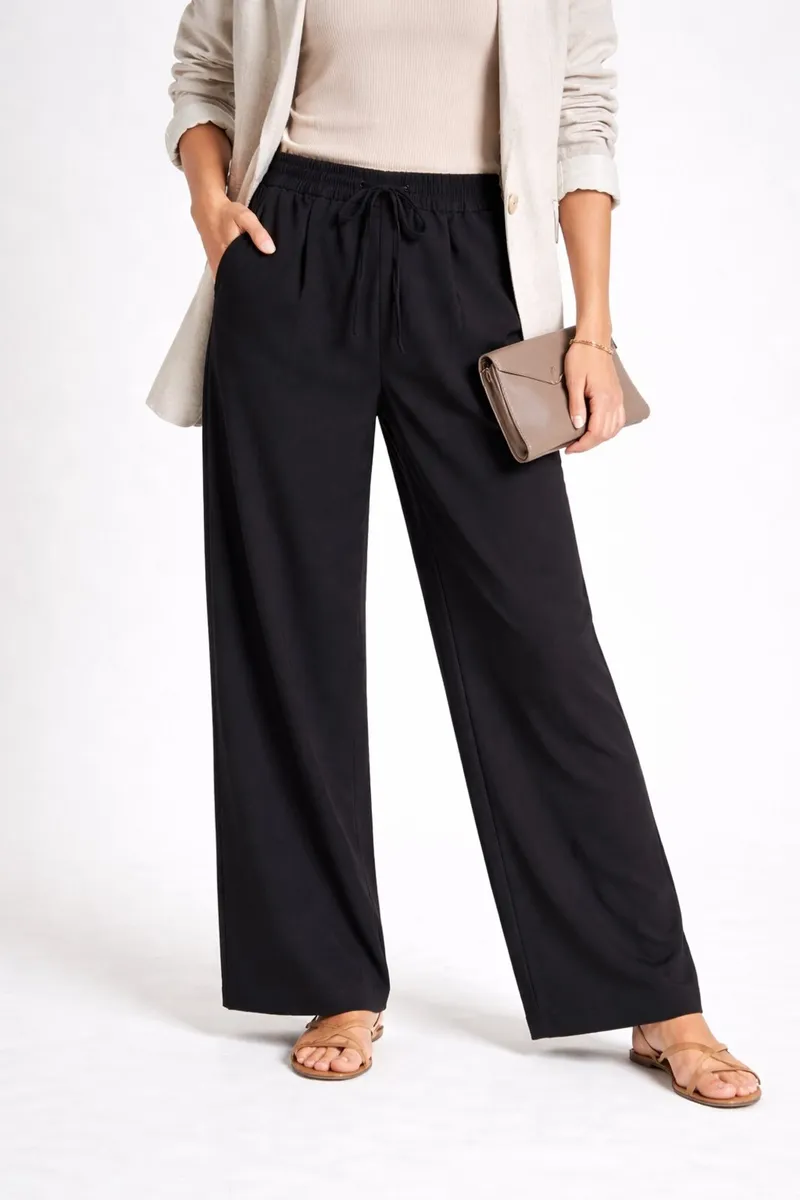 Stradivarius women's wide-leg trousers: Size 8 - Image 1