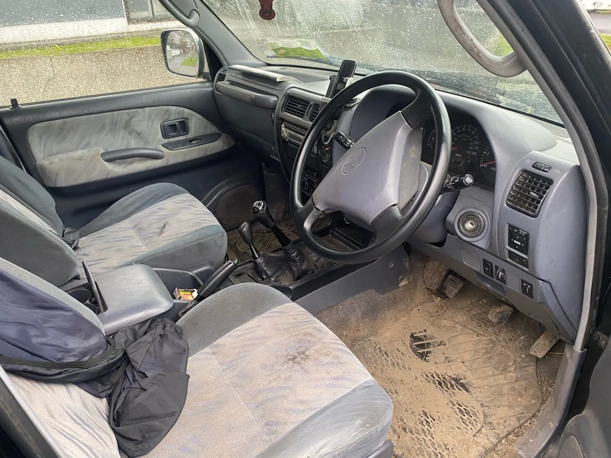 Toyota landcruiser - Image 1