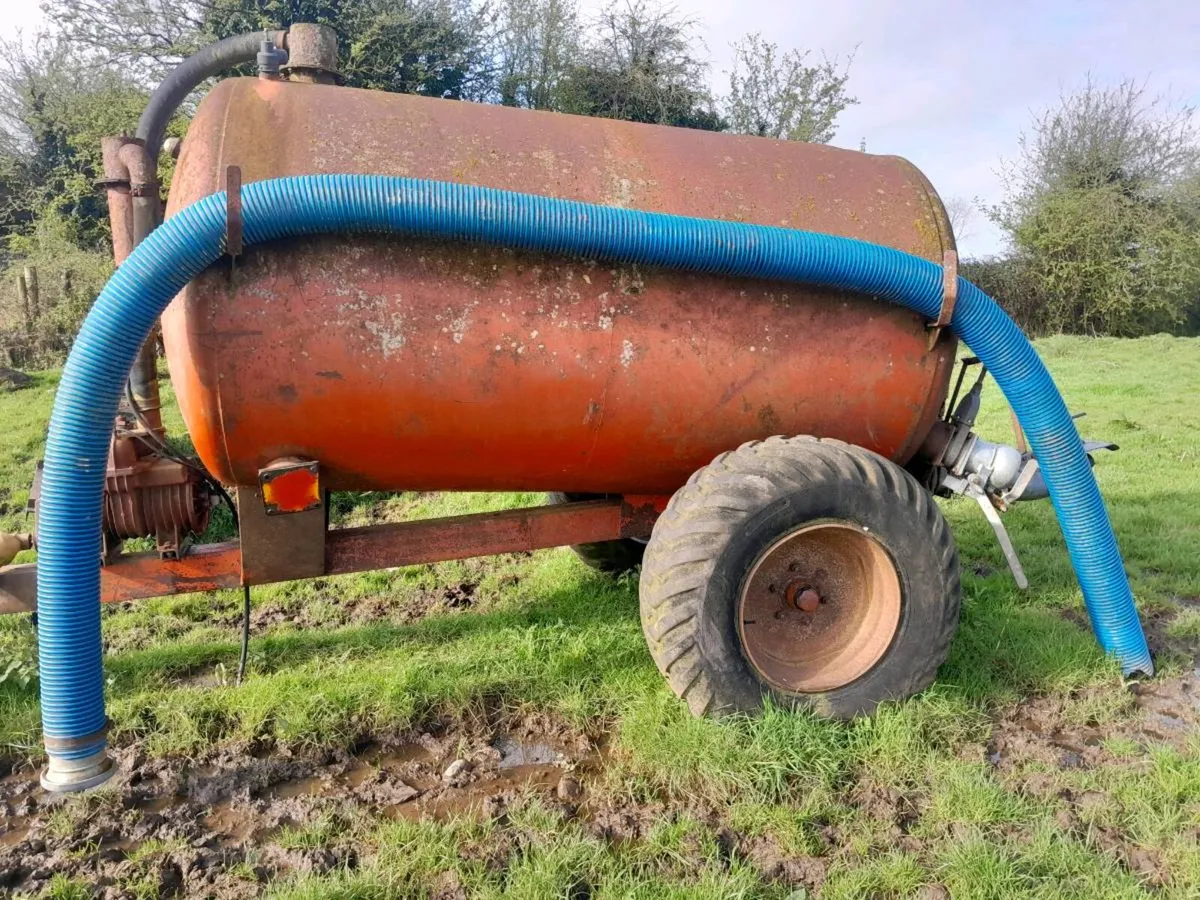 Slurry tanker and agitator. Deposit taken! - Image 2