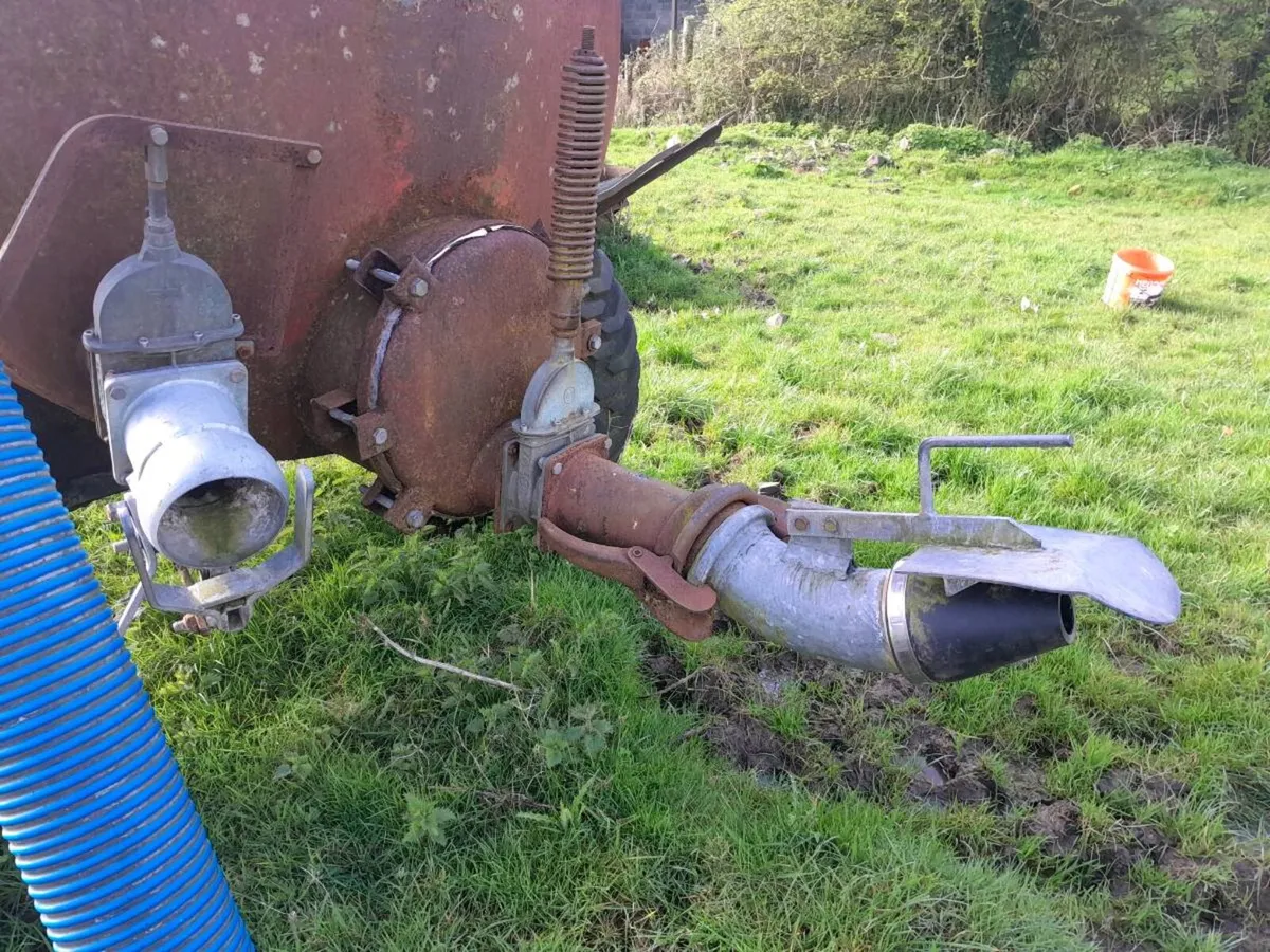 Slurry tanker and agitator. Deposit taken! - Image 3