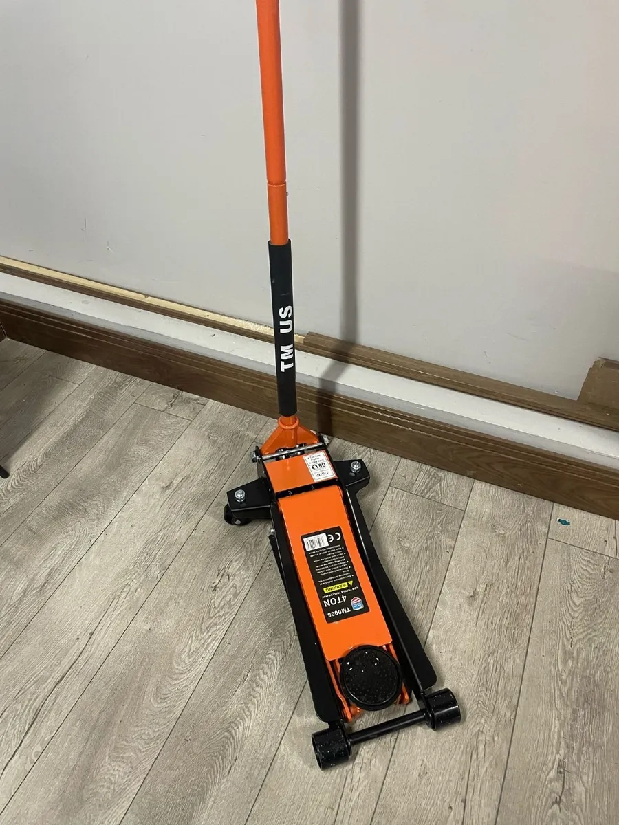 4 TON LOW PROFILE TROLLEY JACK - Image 2