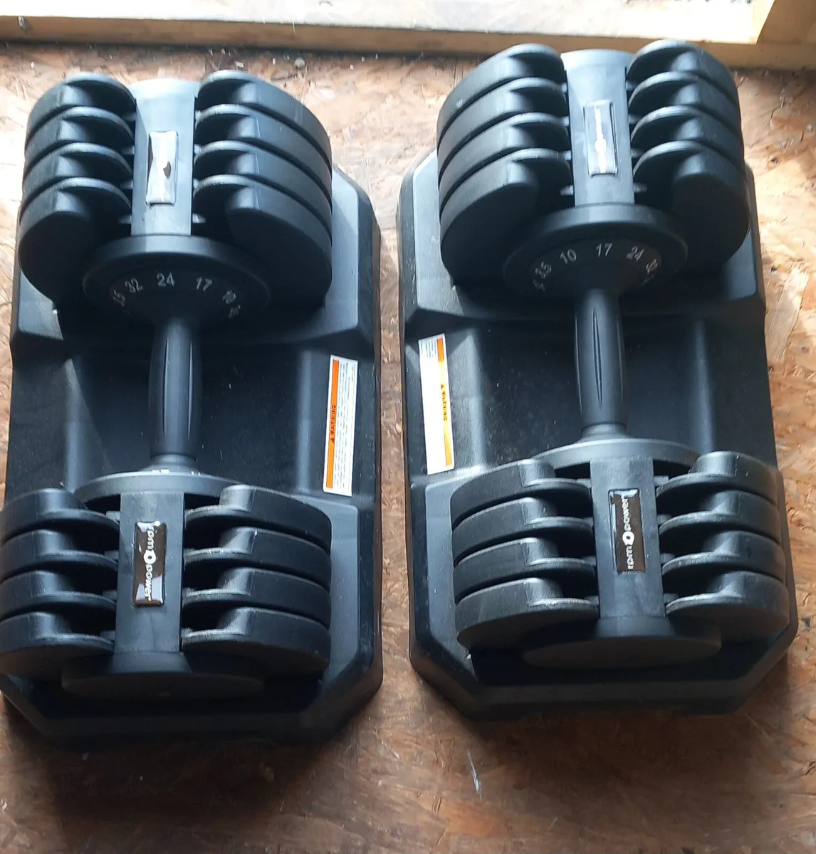 Adjustable Dumbells - Image 1