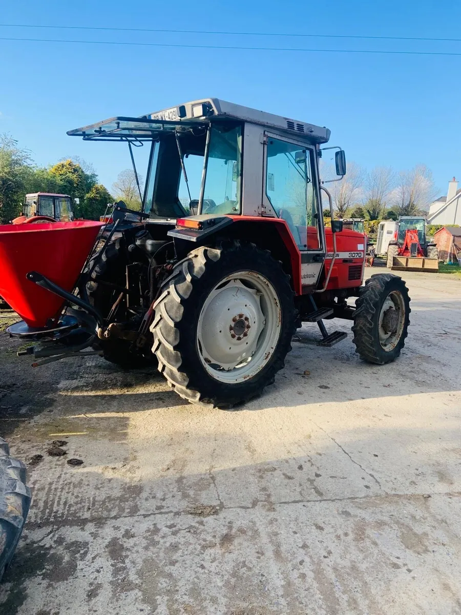 Massey Ferguson 3070 - Image 2