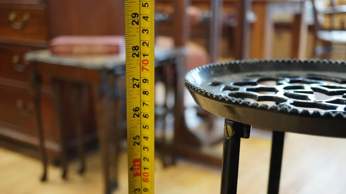 Decorative Wrought Iron Pan Stand - Image 3