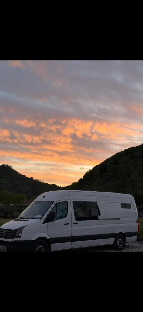 Campervan Vw Crafter 2015 - Image 2