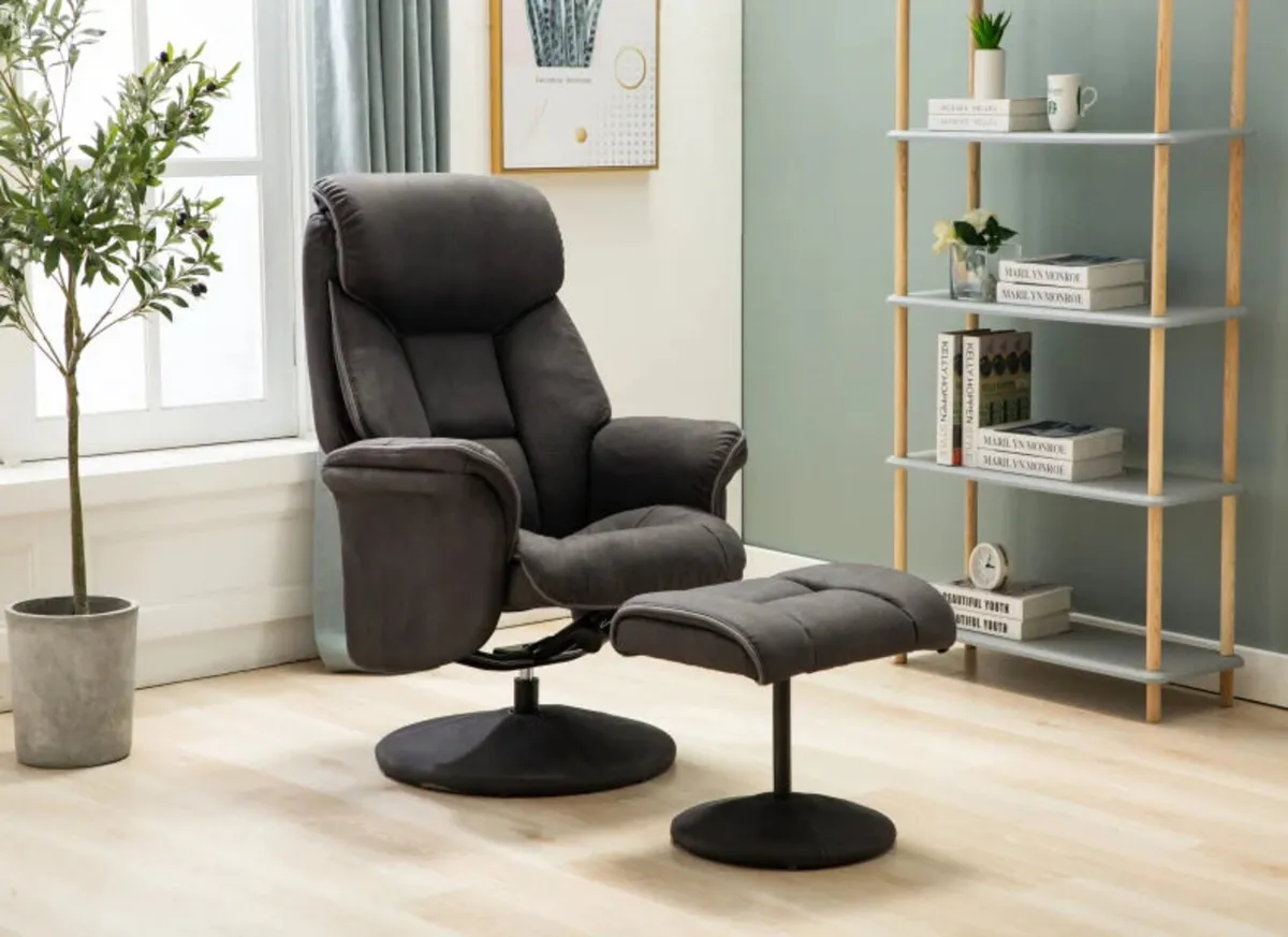Brand new kinmare chair and foot stool reduced