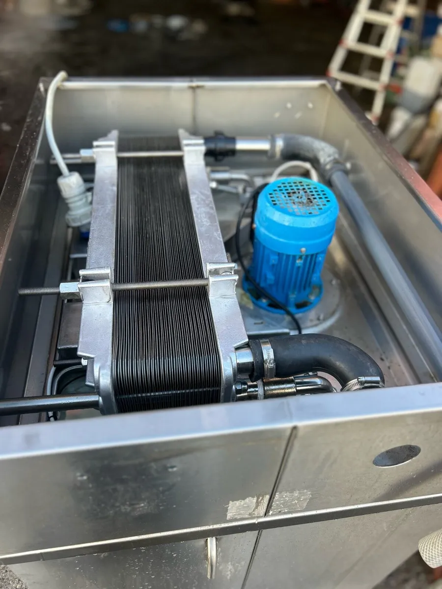 Portable ice builder - Image 4