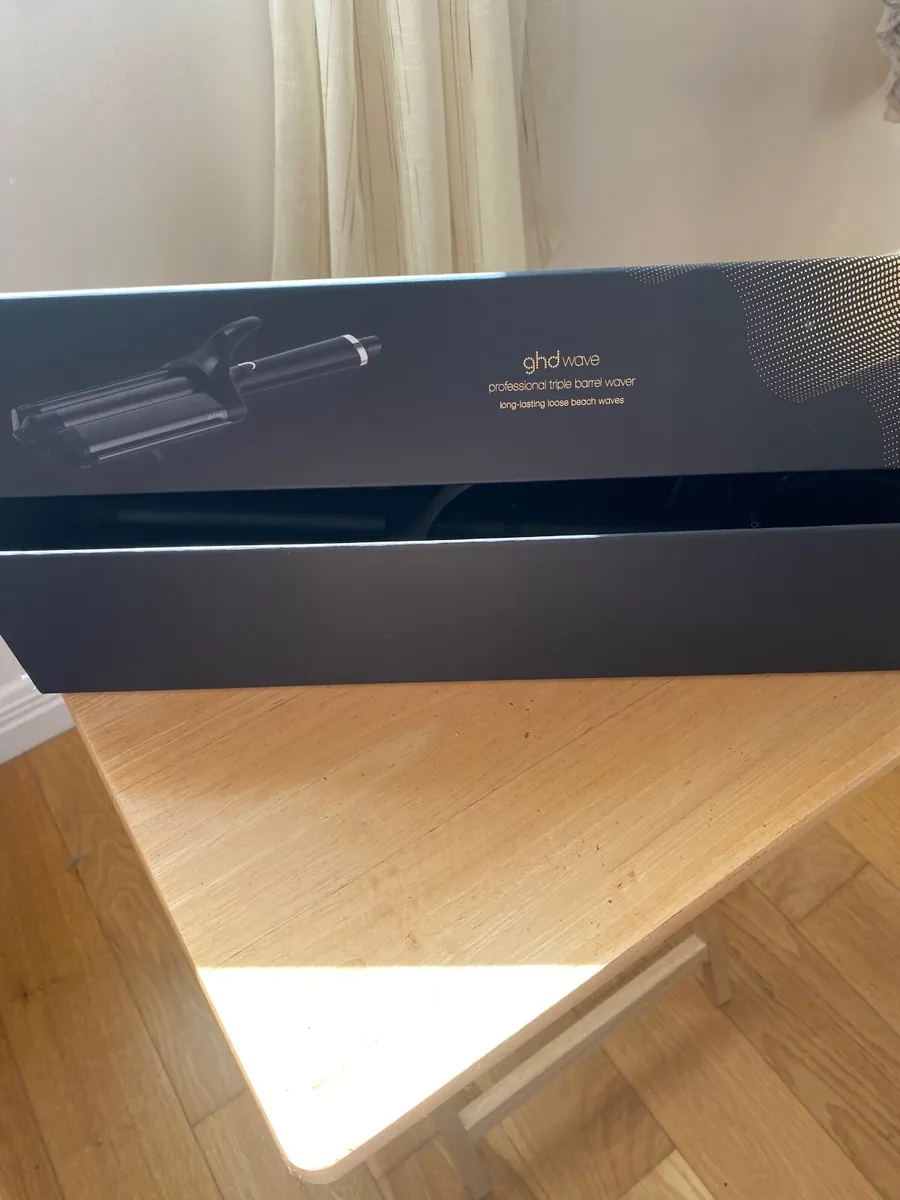 Ghd Wave professional triple barrel waver - Image 1