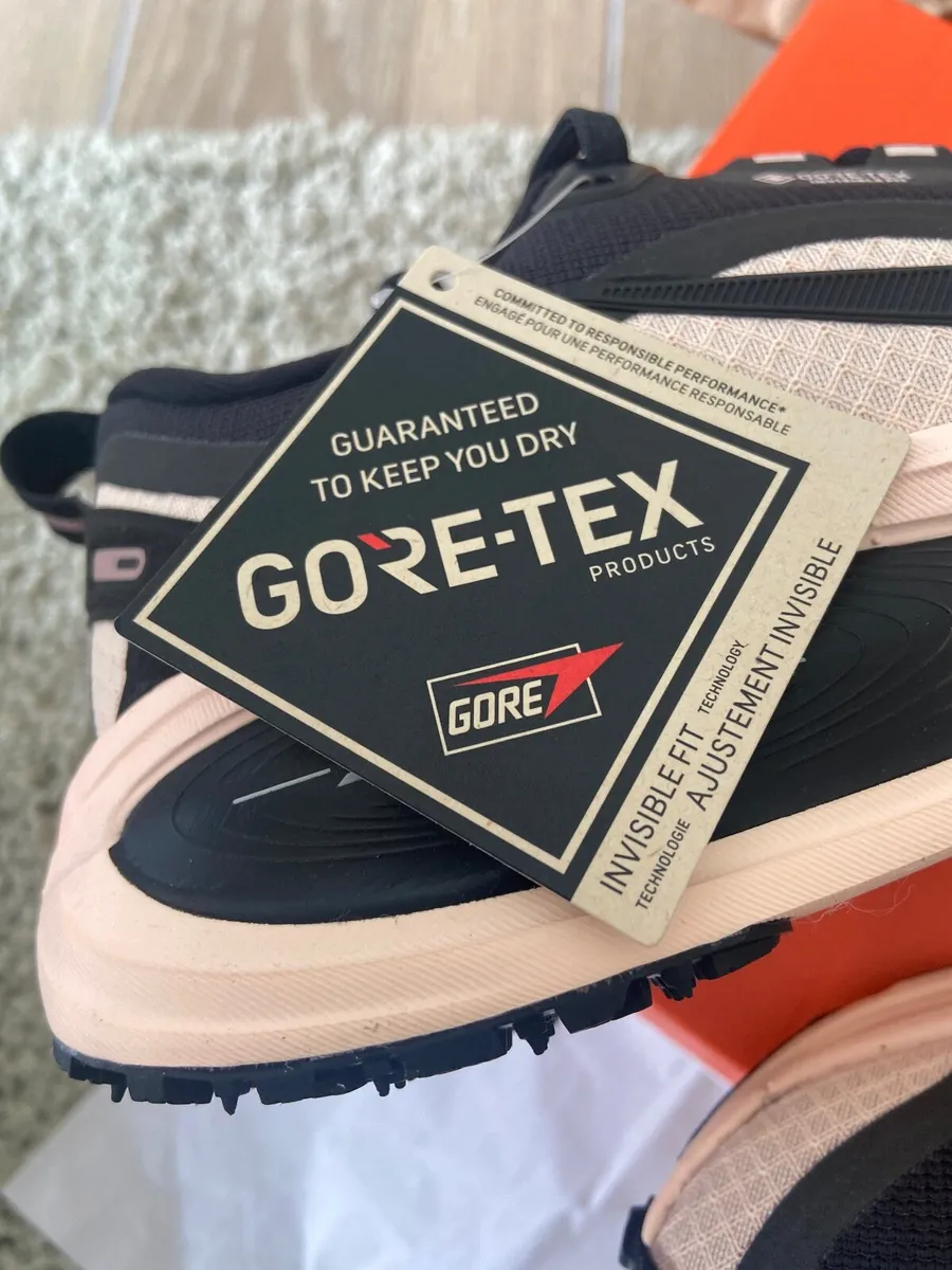 New Nike Womens Trainers - Image 4