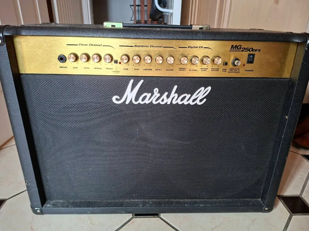 Marshall MG 250DFX 100W transistor amp - Image 1