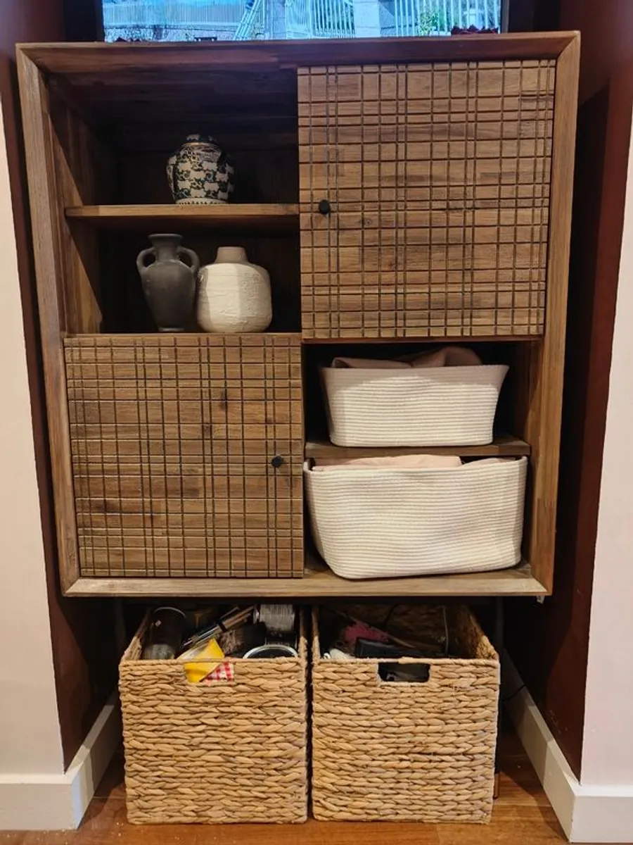 Highboard wood cabinet - Image 1