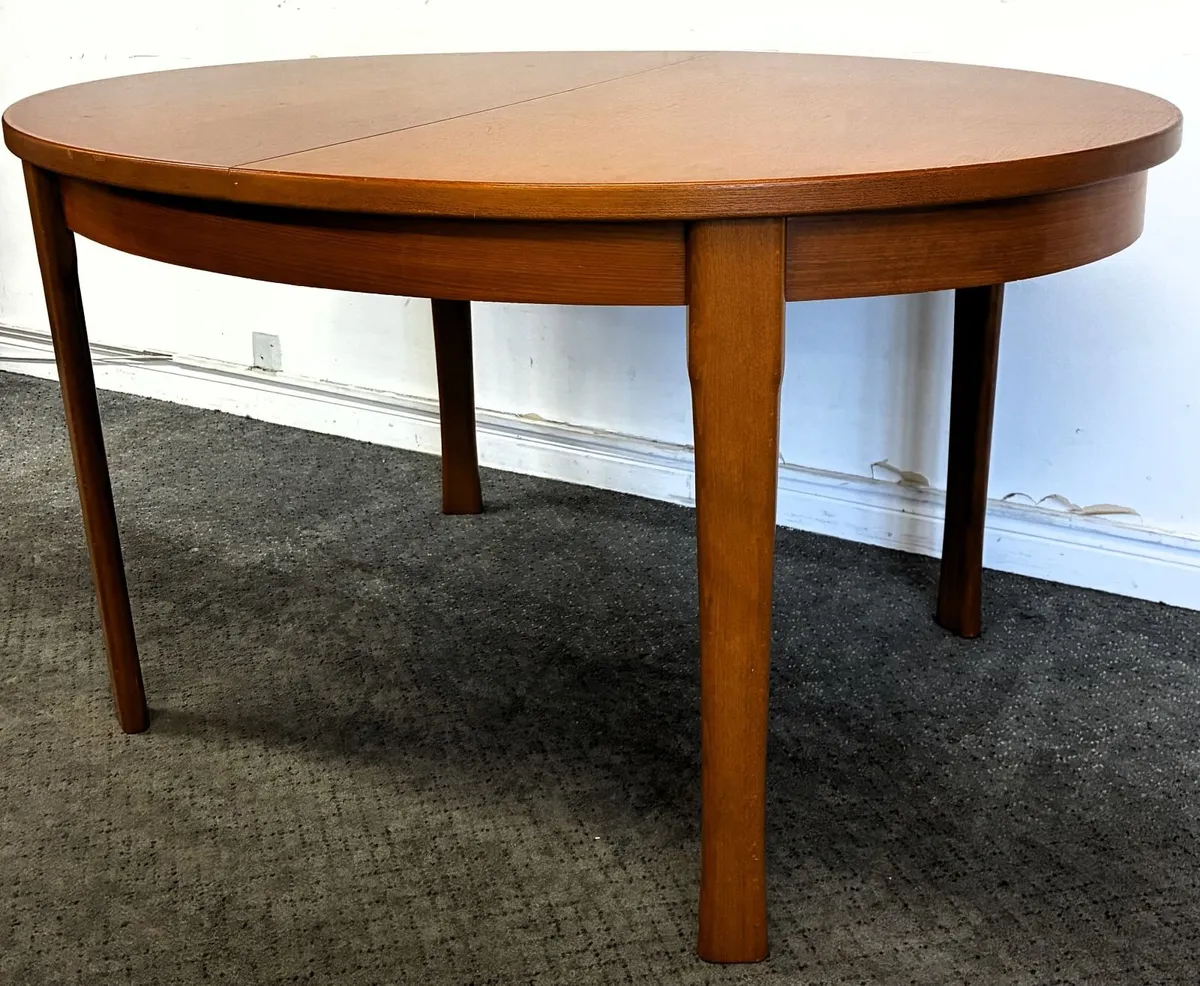 McIntosh Extending Dining Table - Image 3