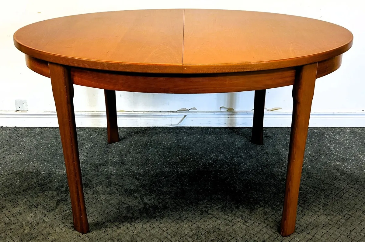 McIntosh Extending Dining Table - Image 1